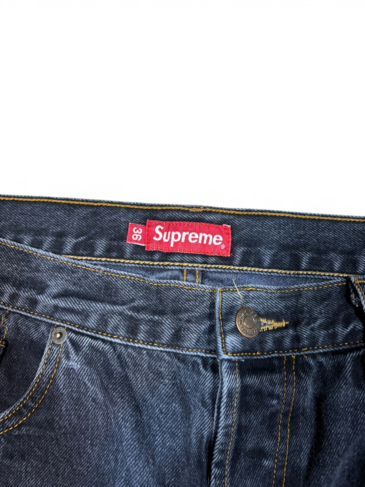 FW23 Supreme Jeans (W36)